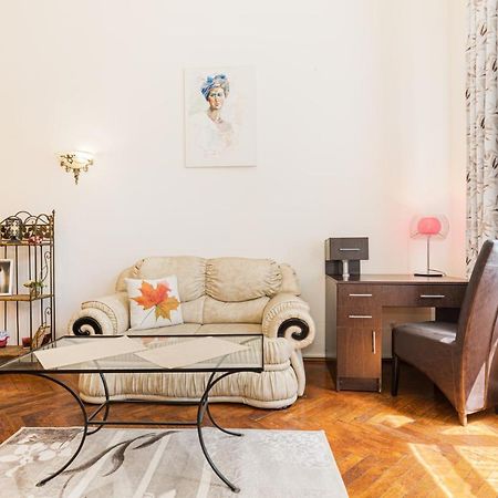 Hera Apartment - Old Town Braşov Eksteriør billede