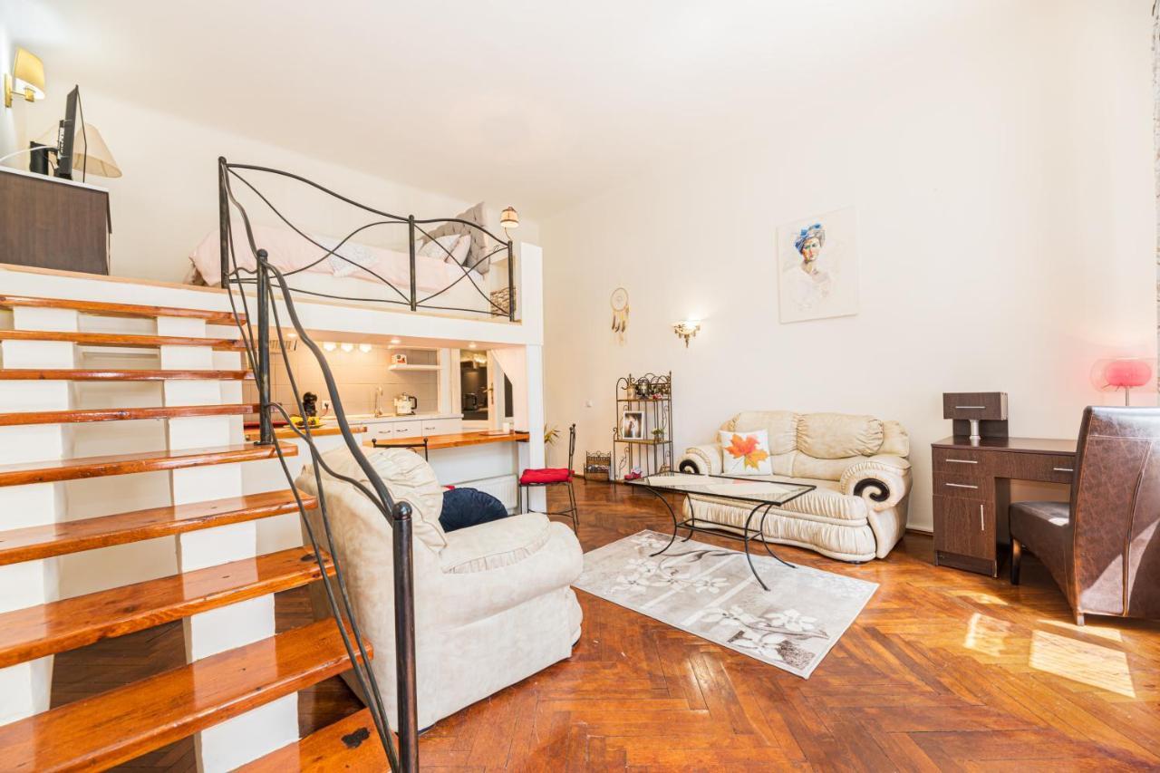 Hera Apartment - Old Town Braşov Eksteriør billede
