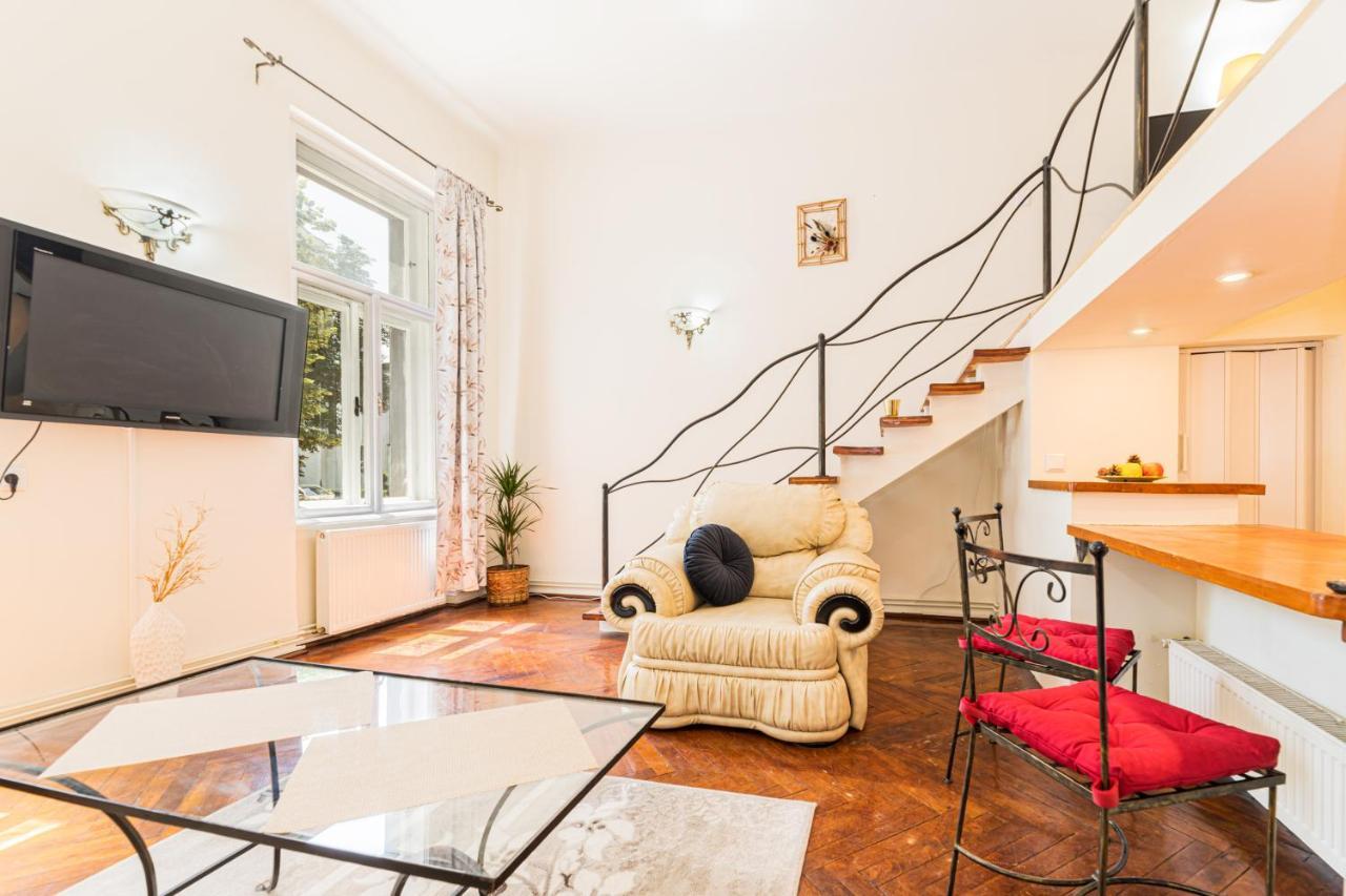 Hera Apartment - Old Town Braşov Eksteriør billede