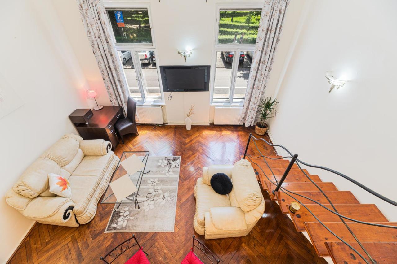 Hera Apartment - Old Town Braşov Eksteriør billede